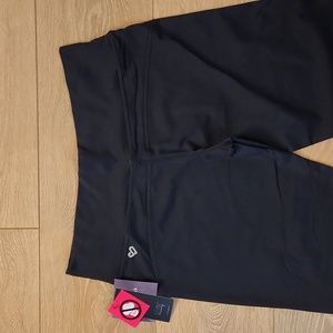 Silver Icing boot cut yoga pants Sz L